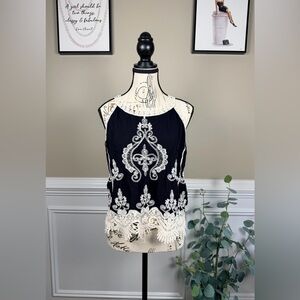 Ultra Pink “June Crochet” Sleeveless Top in Black and Cream Size Medium